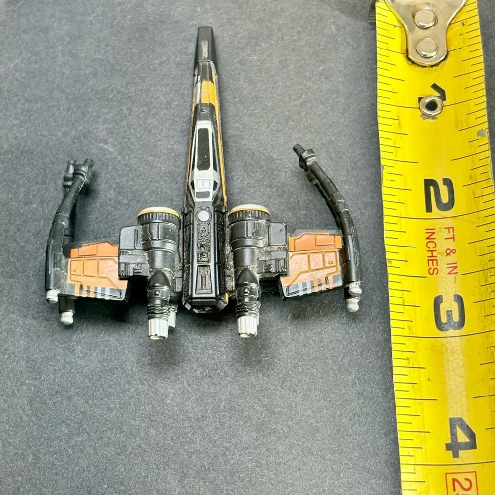 Hot Wheels Black Star Wars‎ X-Wing Fighter Poe Dameron Ship Starship Toy